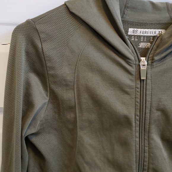 Zip up Hoodie - Picture 3 of 4